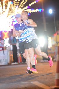 BIB: 40472, 42413
                            <button type="button" onclick="openModal(22981019)" class="btn btn-primary btn-sm float-right btn-popup" data-toggle="modal" data-target=".modal-high-quality">
                        <i class="fas fa-shopping-cart"></i> Add to Cart
                    </button>
                                            <button type="button" onclick="isThisMe(22981019, true)" class="btn btn-success btn-sm float-right btn-popup btn-isme hidden" data-toggle="tooltip" data-placement="bottom" title="นี่คือรูปของคุณใช่ไหม คลิกที่นี่เพื่อเอาเข้าอัลบั้ม">
                        <i class="fas fa-plus"></i> Add to album
                    </button>
                    <button type="button" onclick="isThisMe(22981019, false)" class="btn btn-warning btn-sm float-right btn-popup btn-isnotme hidden">
                        <i class="fas fa-ban"></i> Remove from album
                    </button>